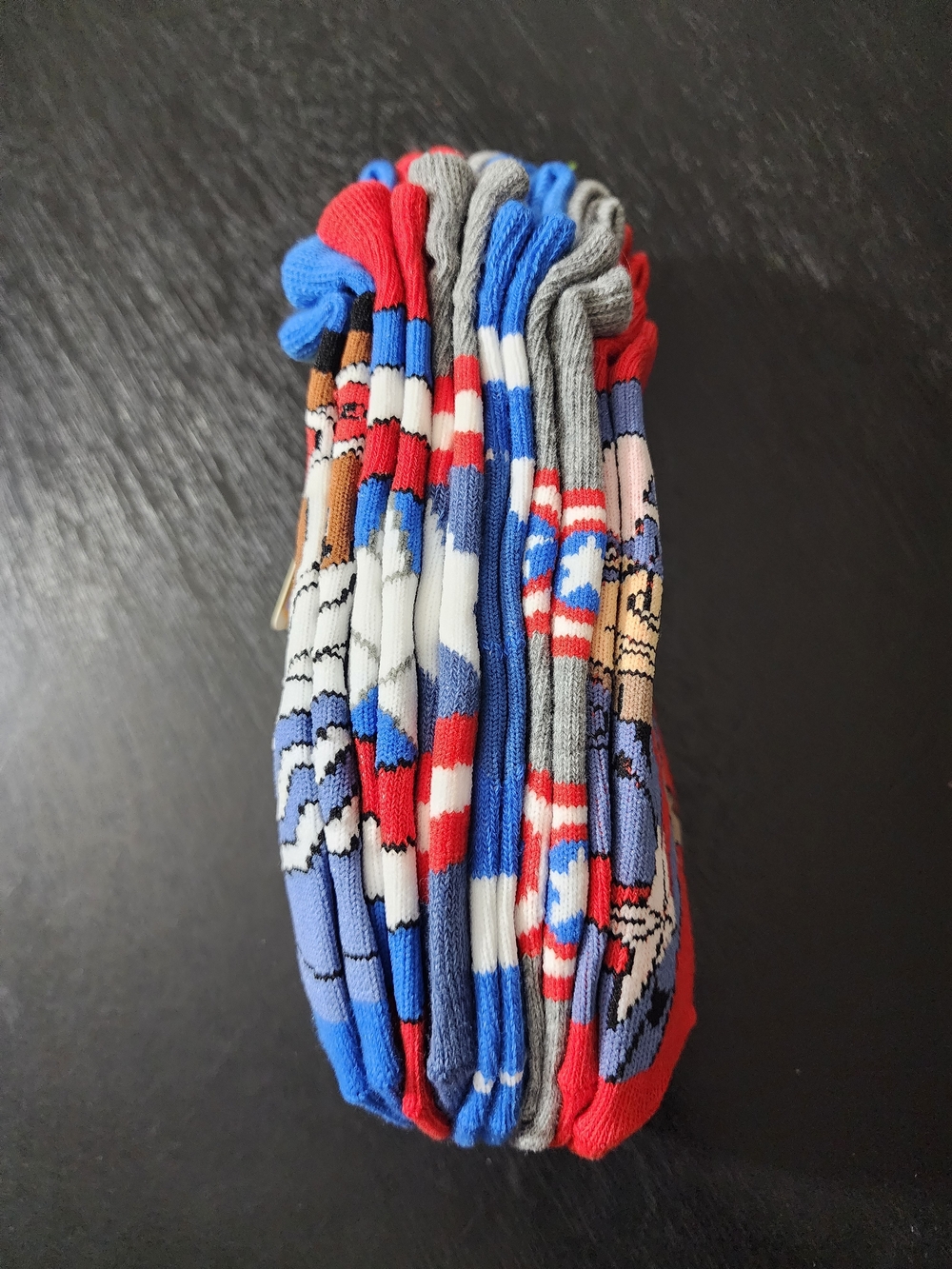 Boys 6 Pack No Show Socks Captain America M/L Avenger Knit Lightweight - Picture 3 of 3
